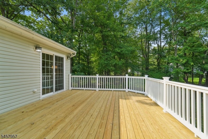 41 Paula Dr