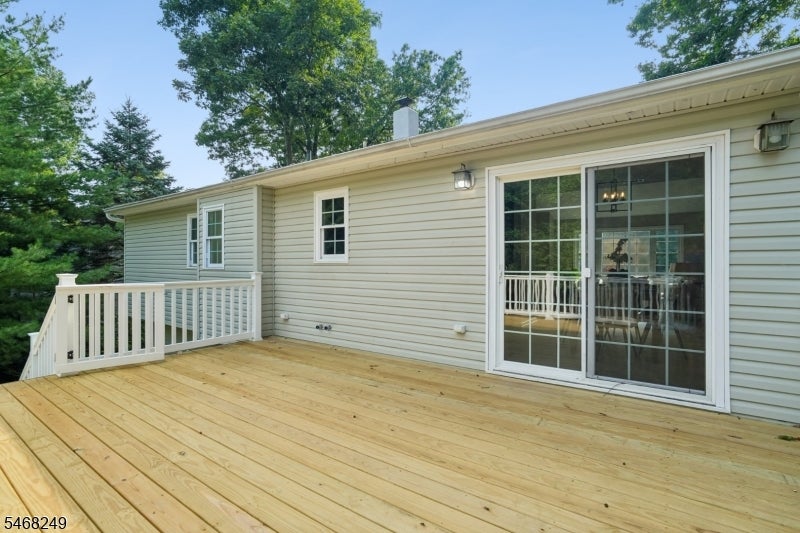 41 Paula Dr