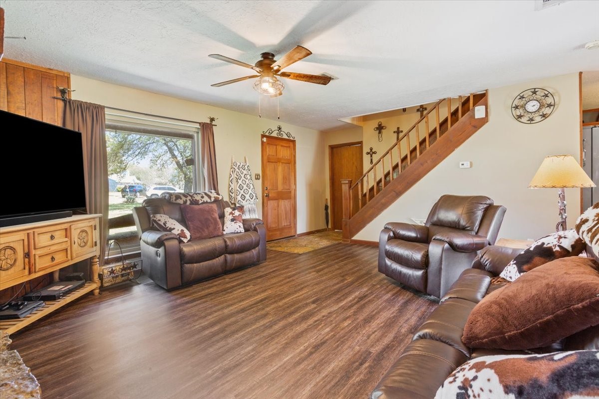 423 Oakview Circle