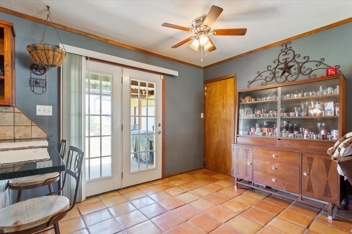 423 Oakview Circle