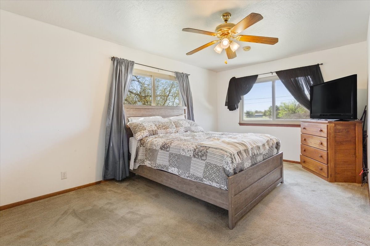 423 Oakview Circle