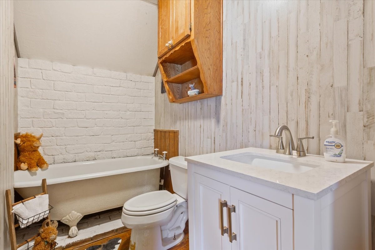 423 Oakview Circle