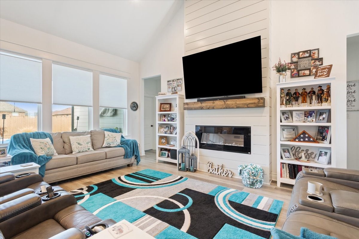 10116 T Bury Lane