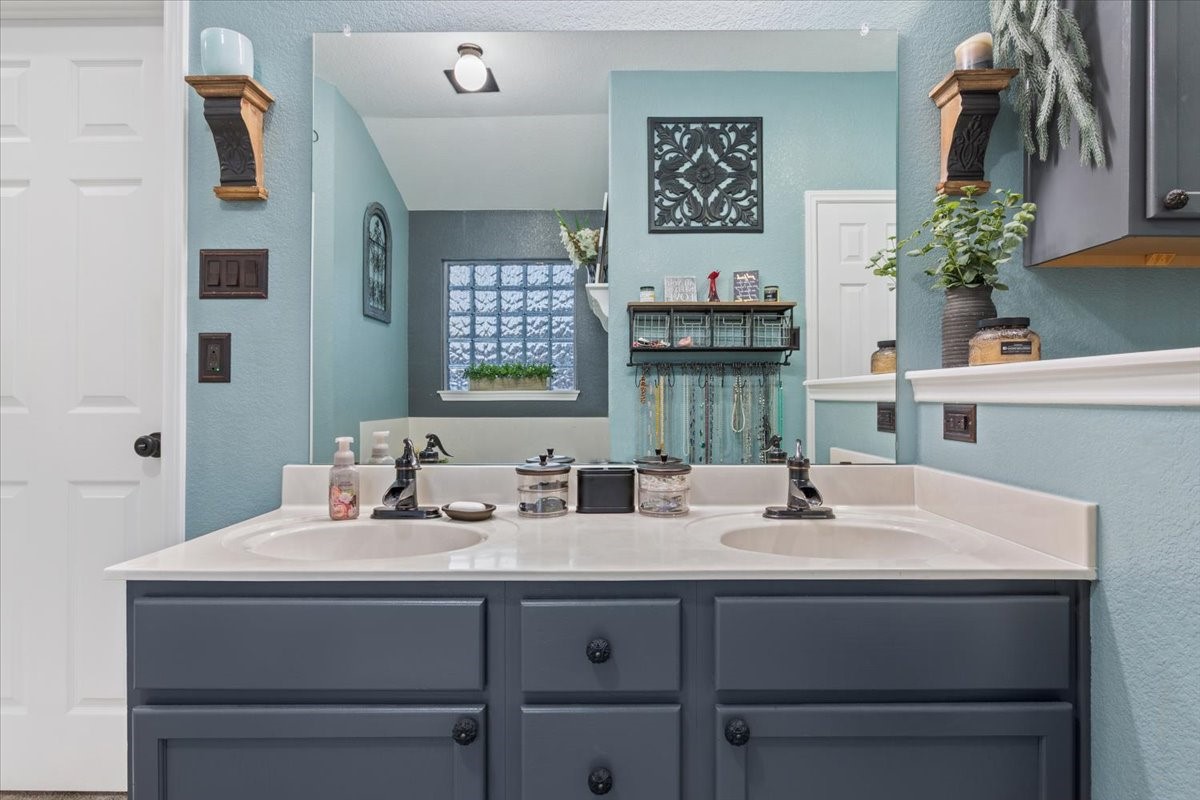 10116 Iron Horse Trail