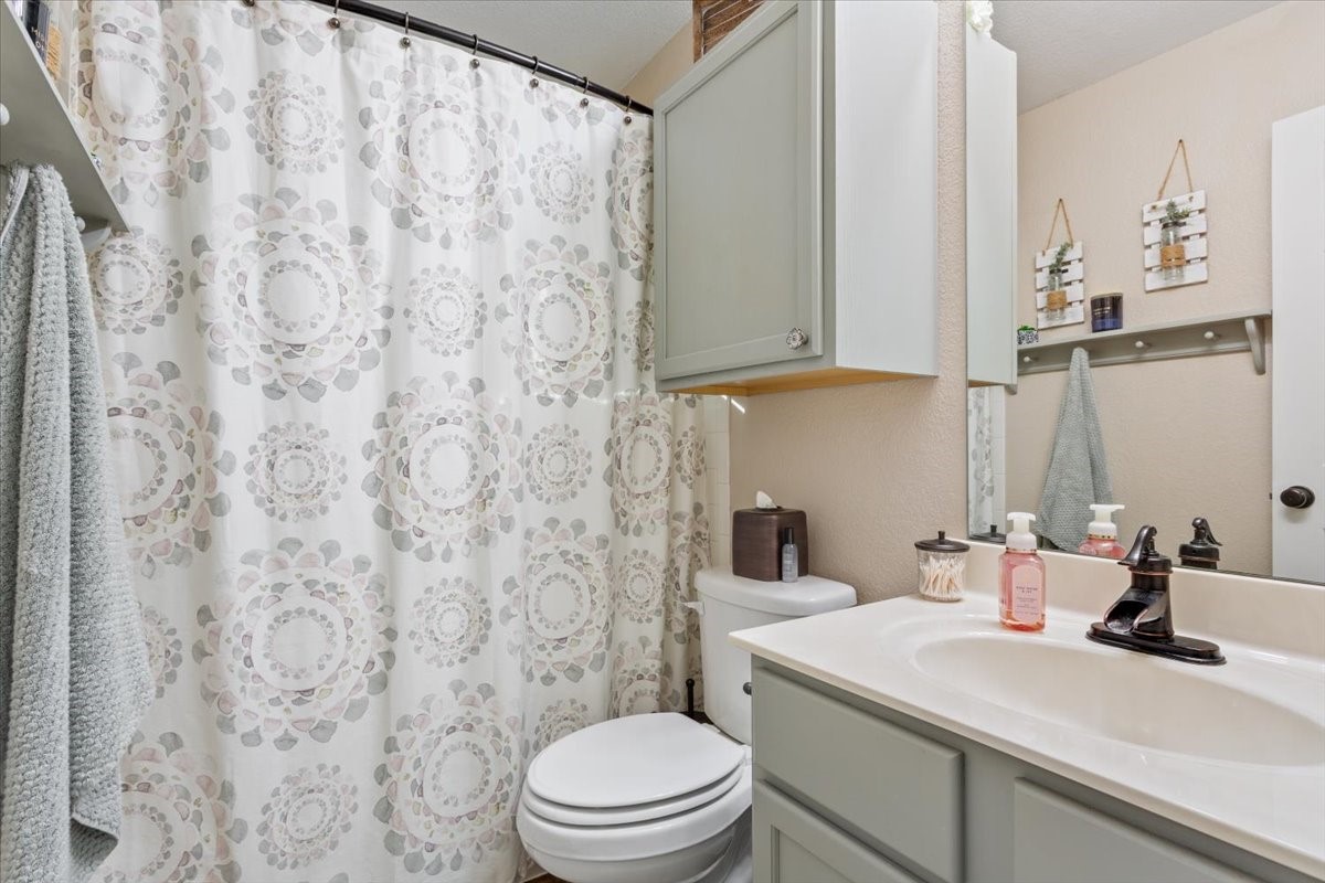 10116 Iron Horse Trail