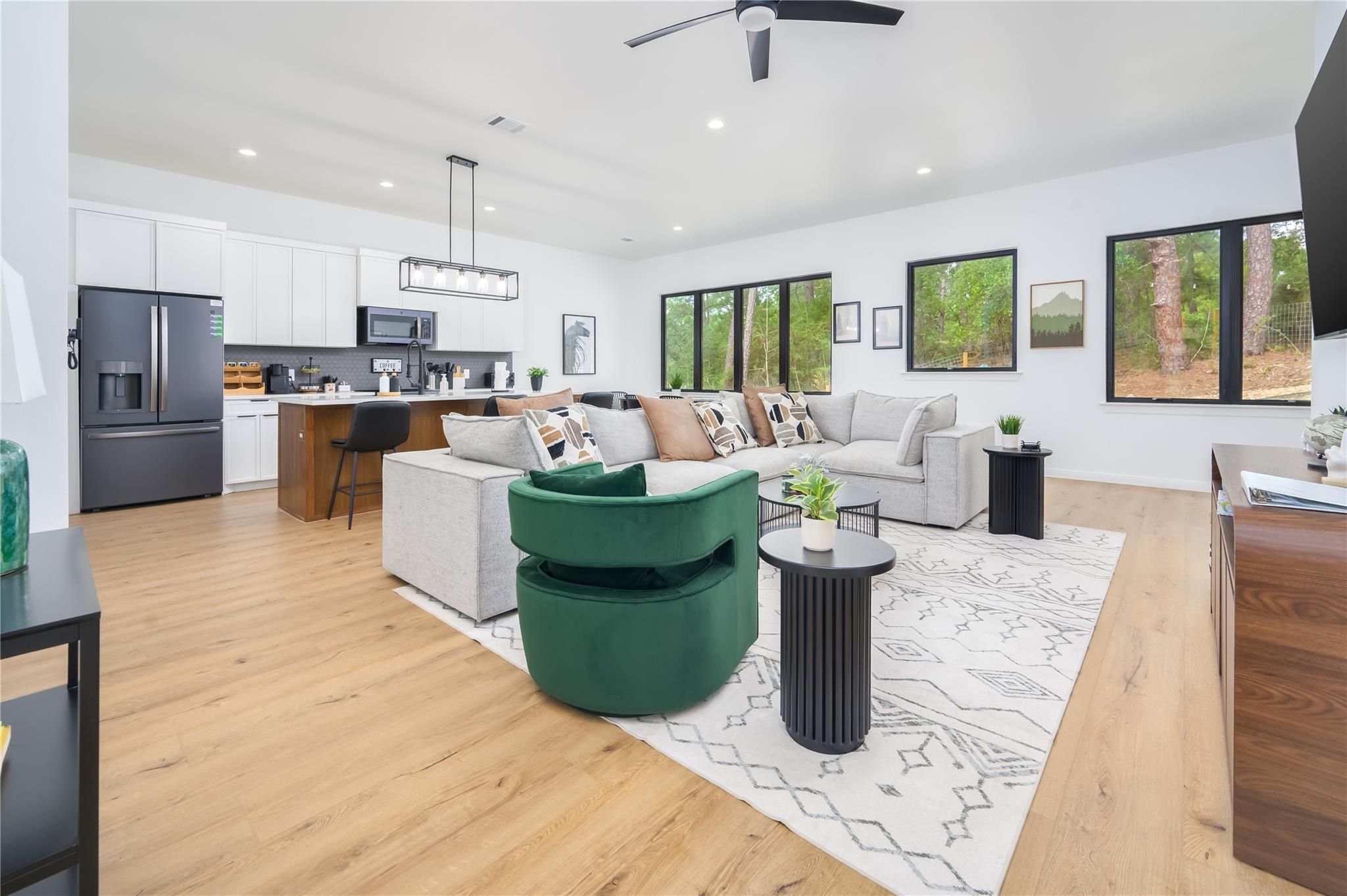 170 Akaloa LN