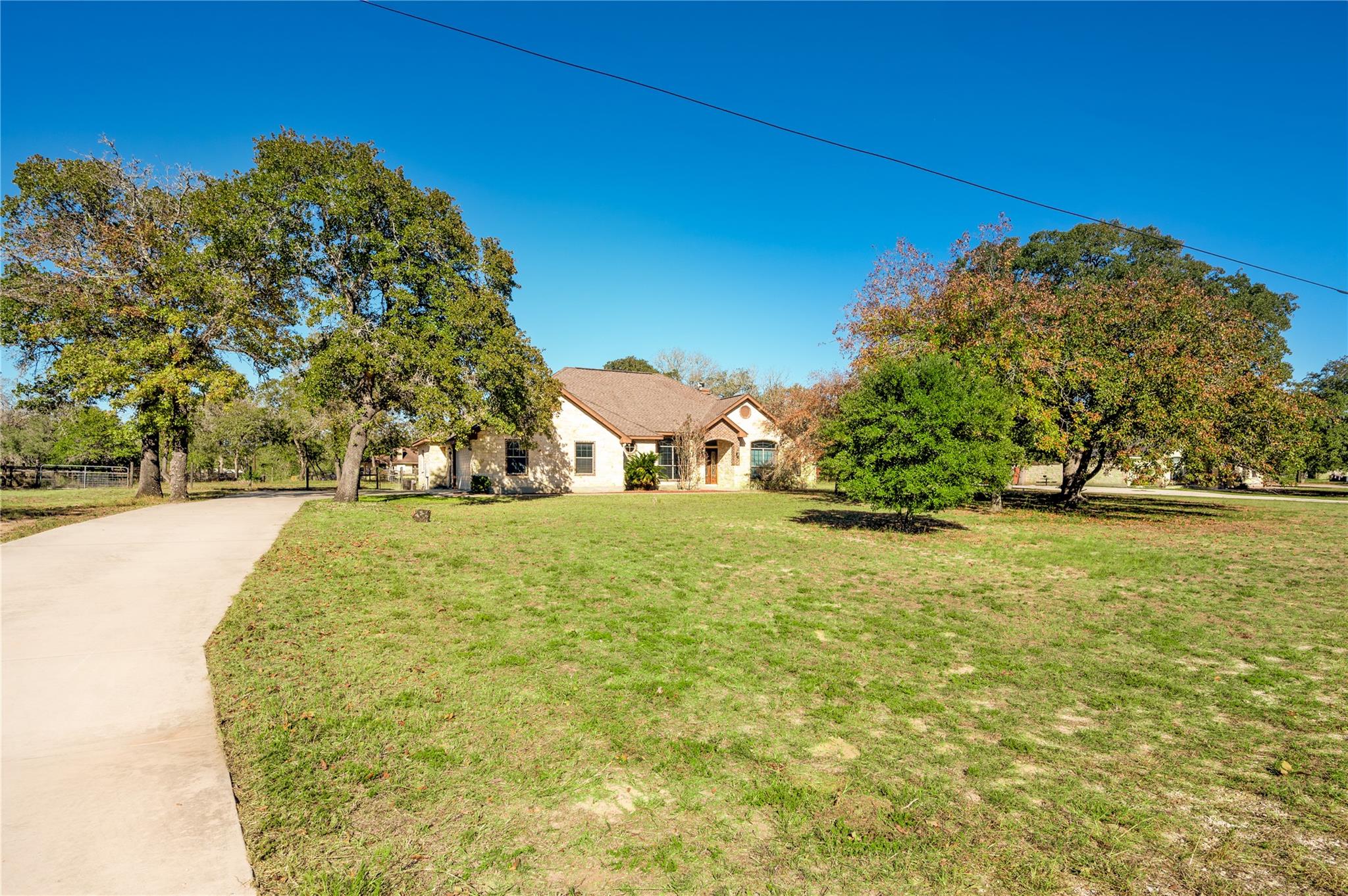 455 Rose Blossom LOOP, La Vernia