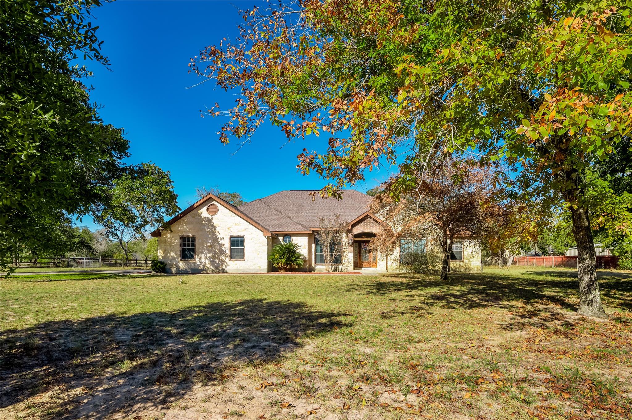 455 Rose Blossom LOOP, La Vernia