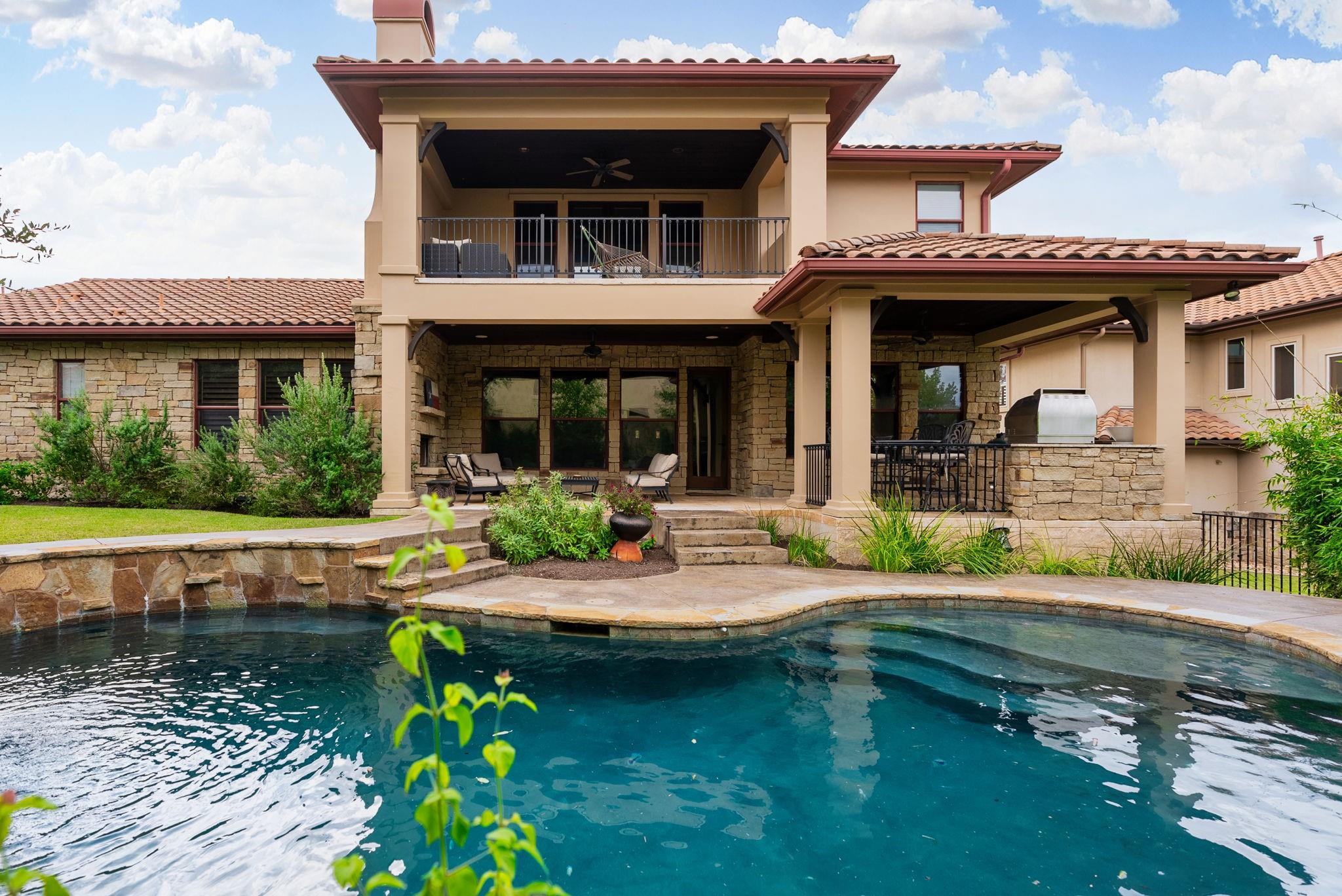 308 Golden Bear DR