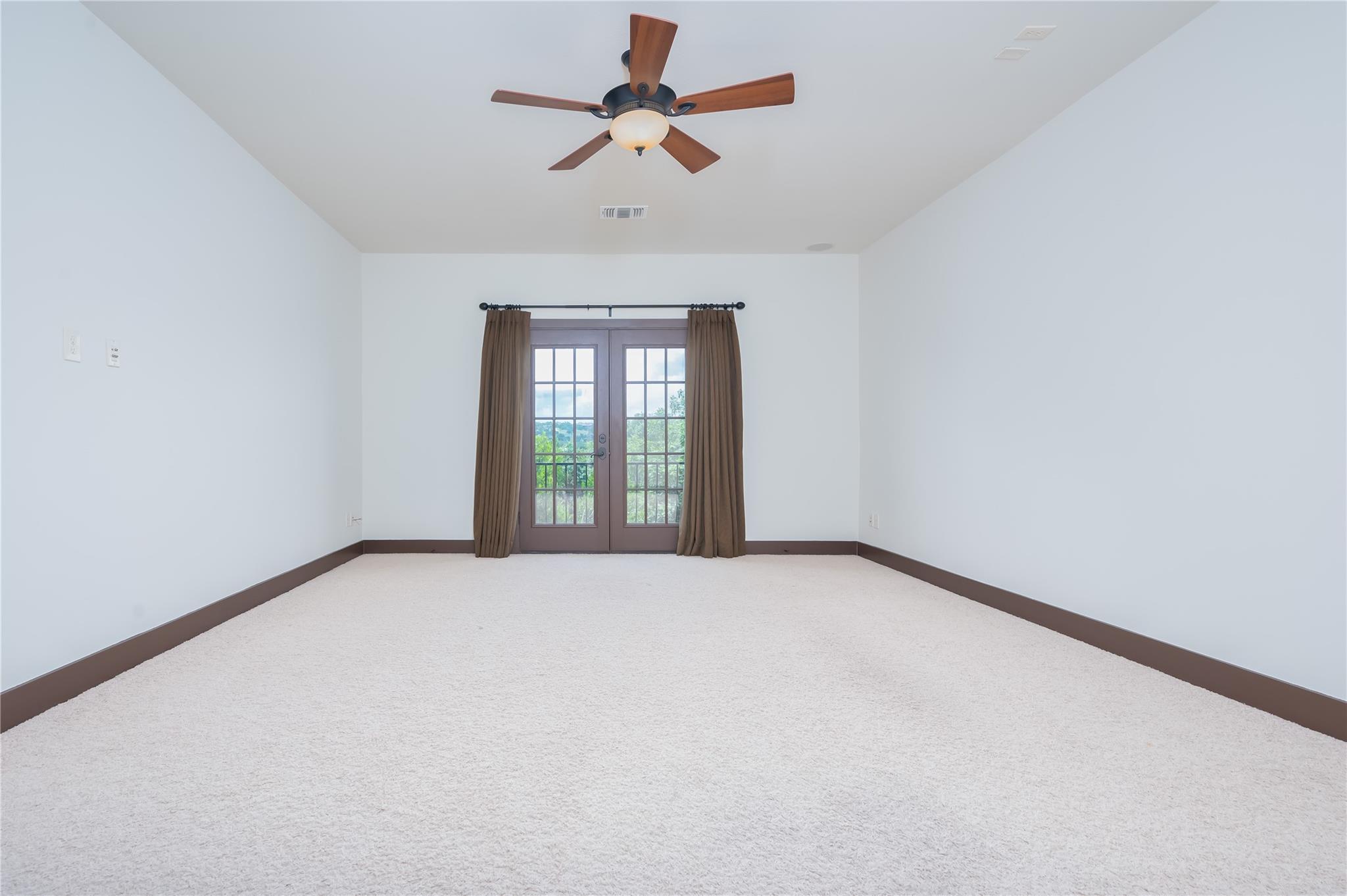 308 Golden Bear DR