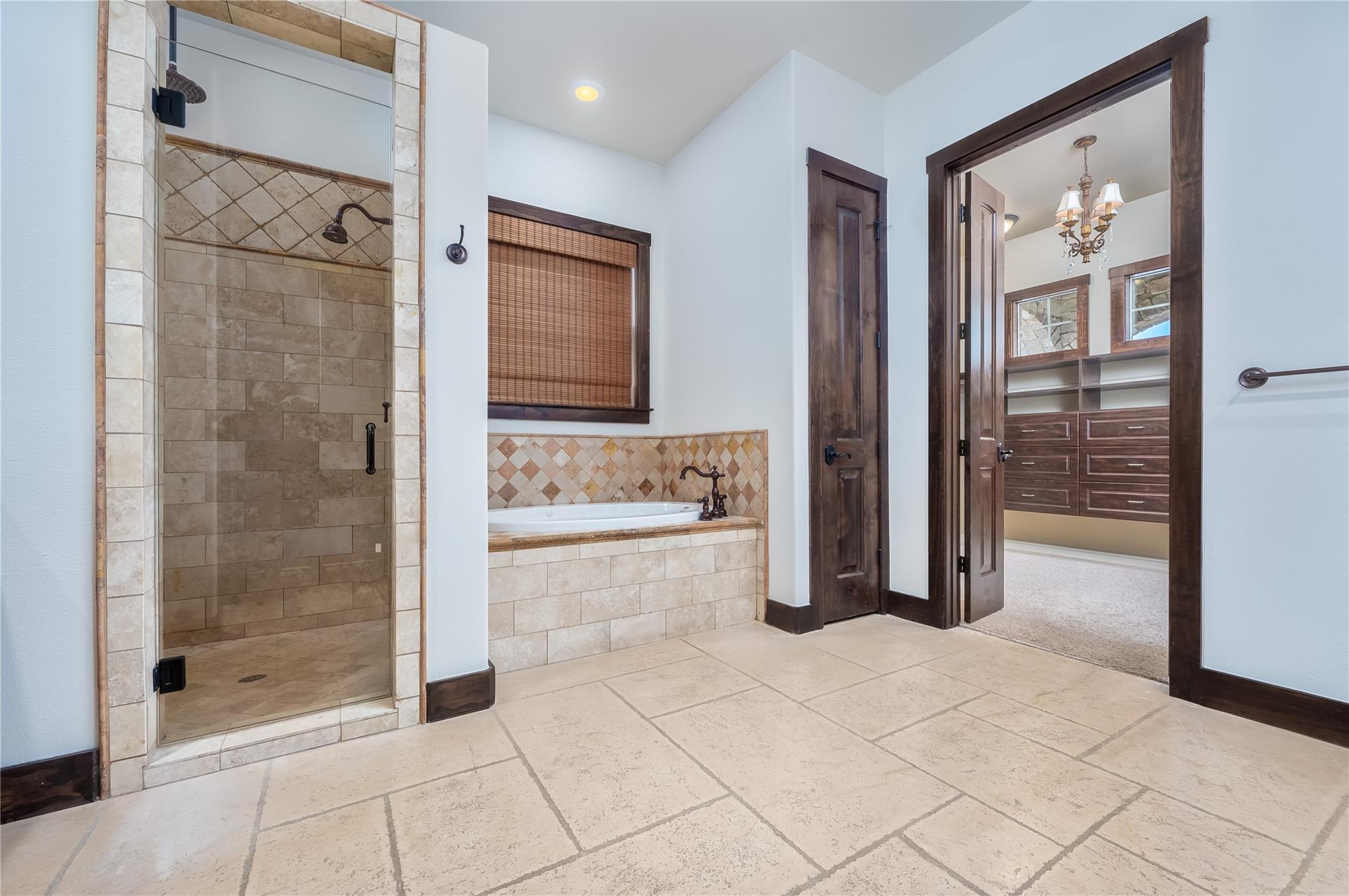 308 Golden Bear DR