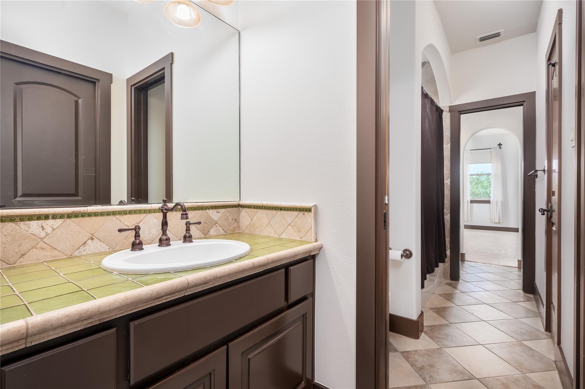 308 Golden Bear DR