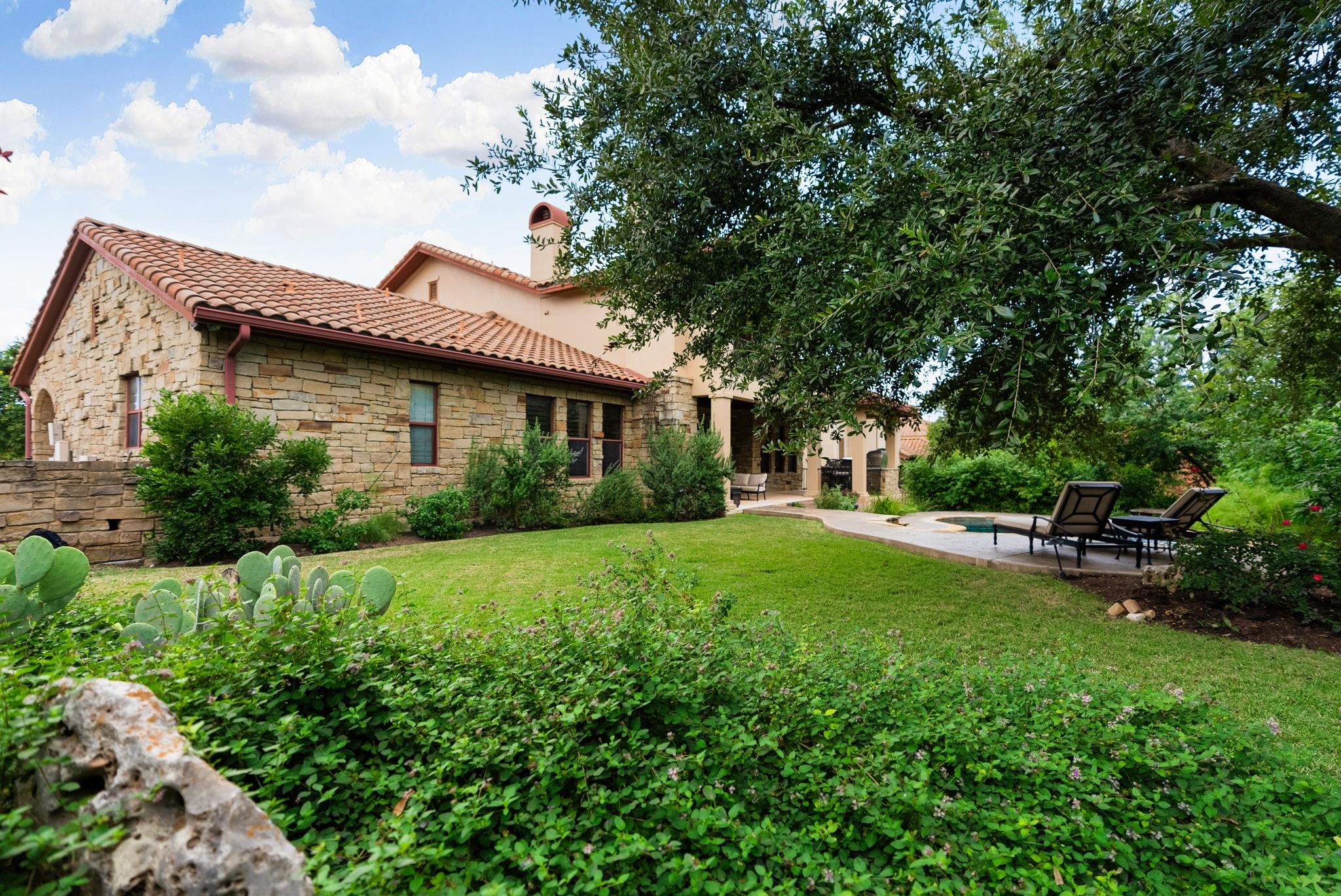 308 Golden Bear DR