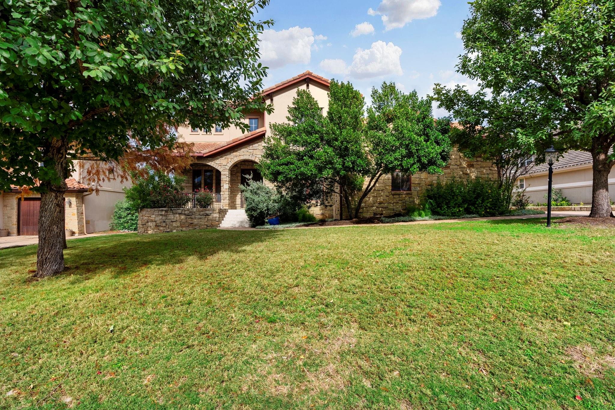308 Golden Bear DR