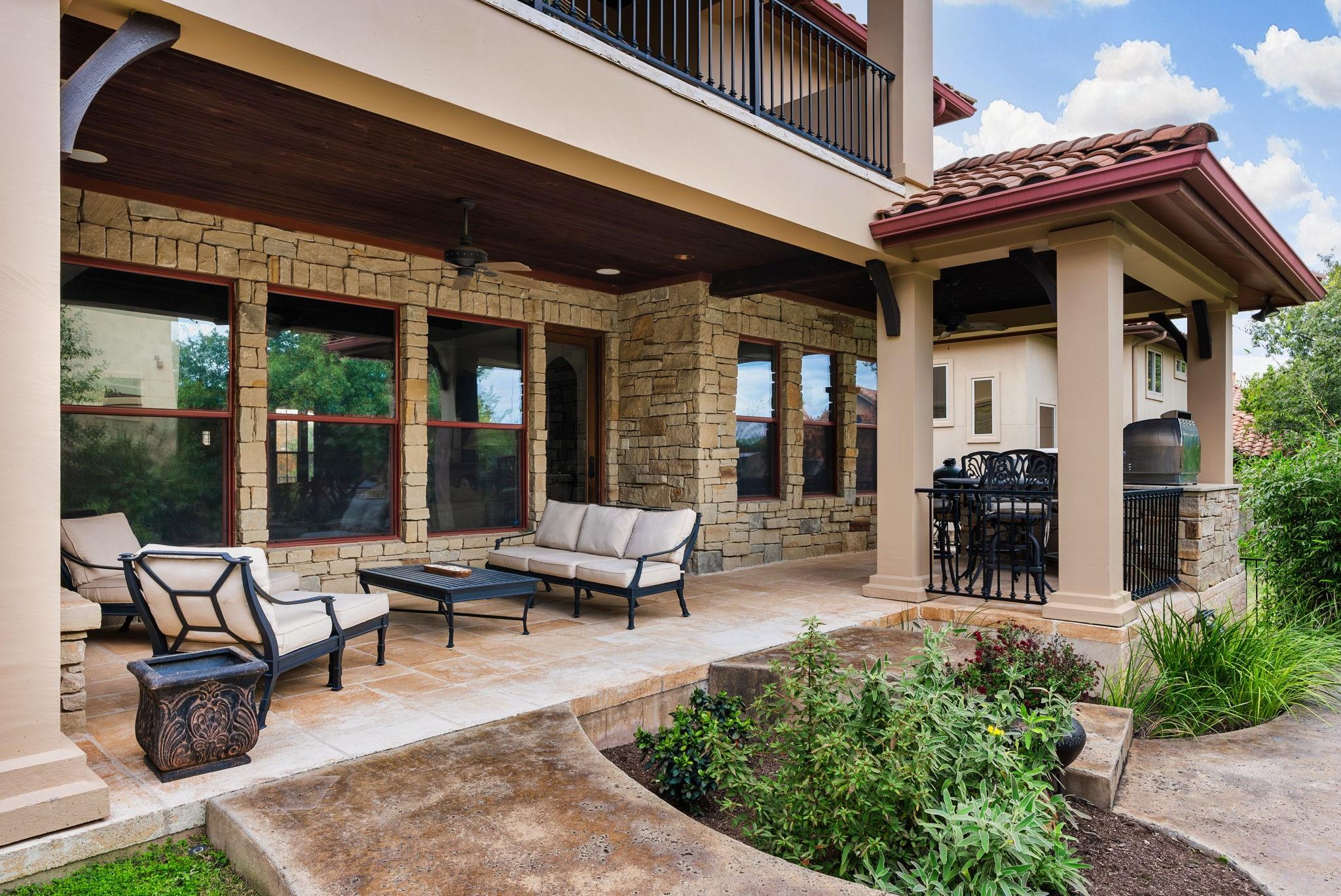 308 Golden Bear DR