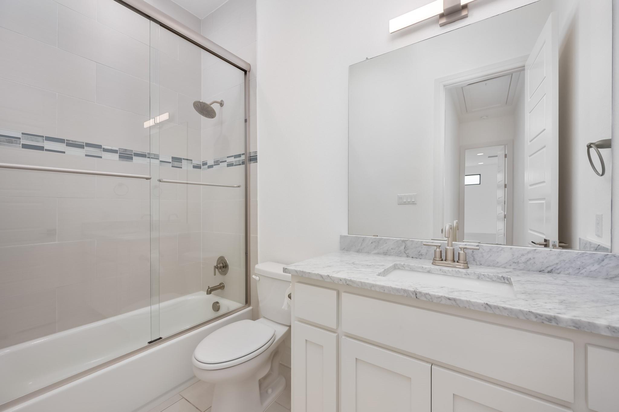 2502 Sunset Vista CIR