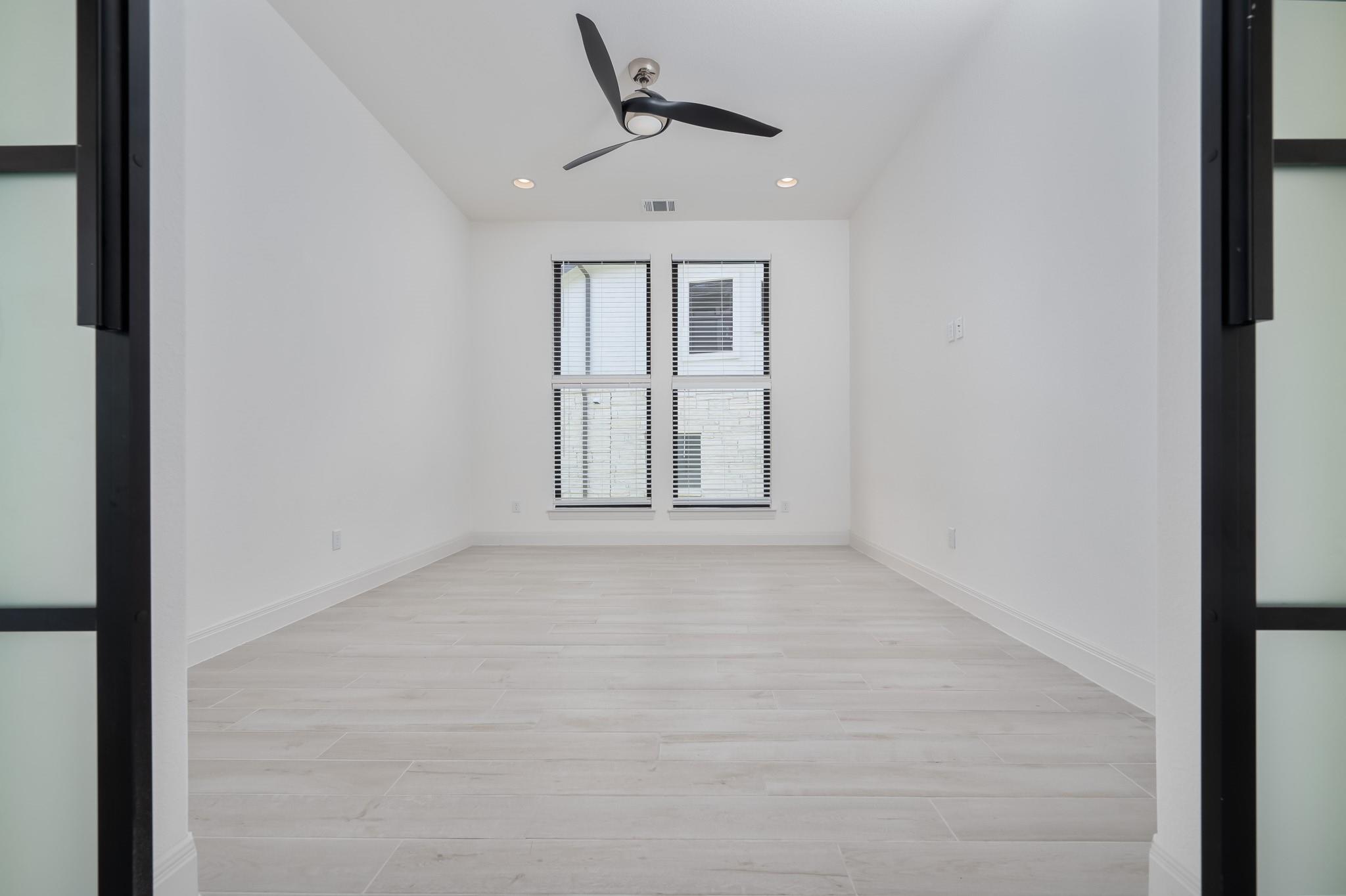 2502 Sunset Vista CIR