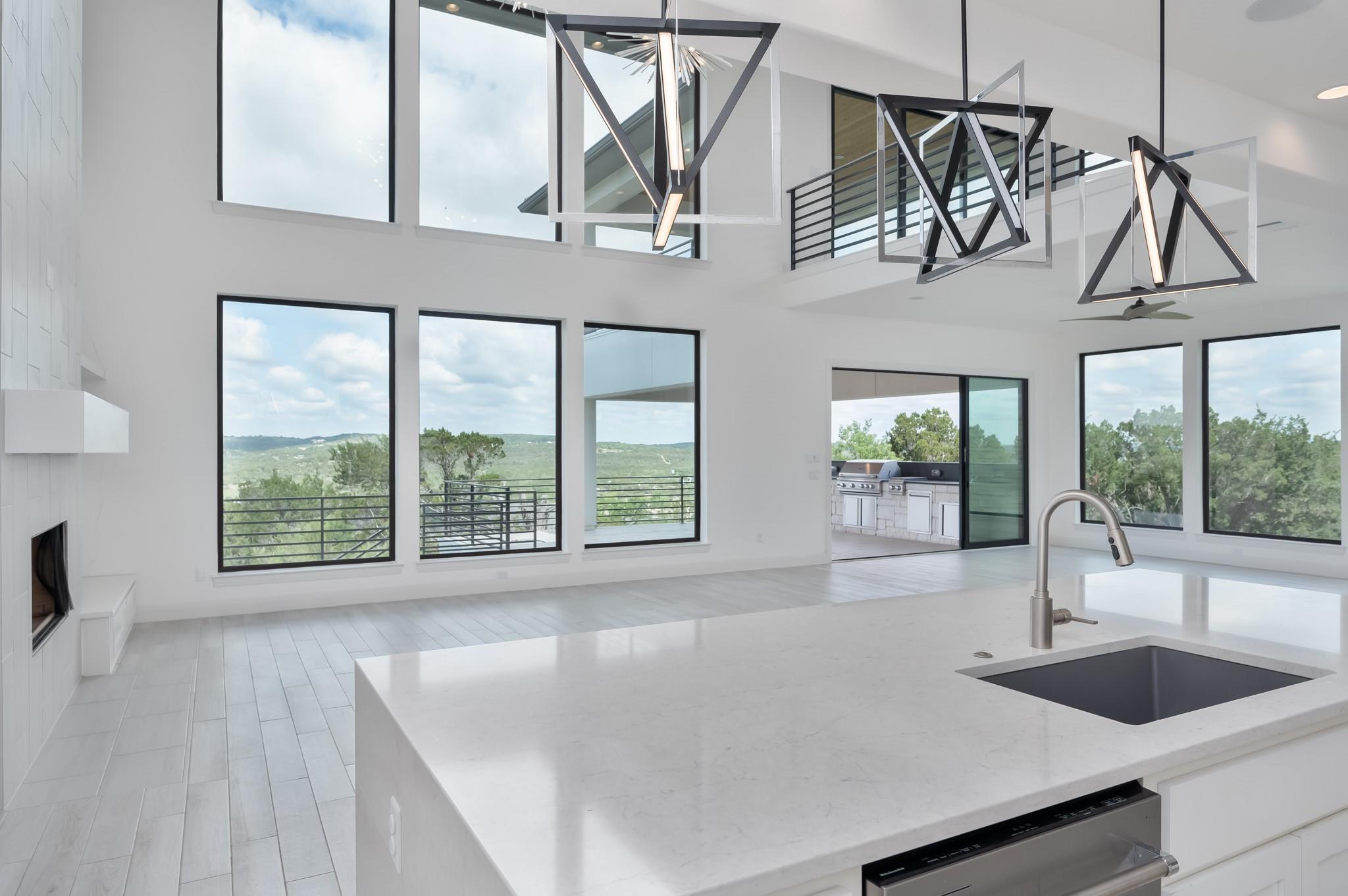 2502 Sunset Vista CIR