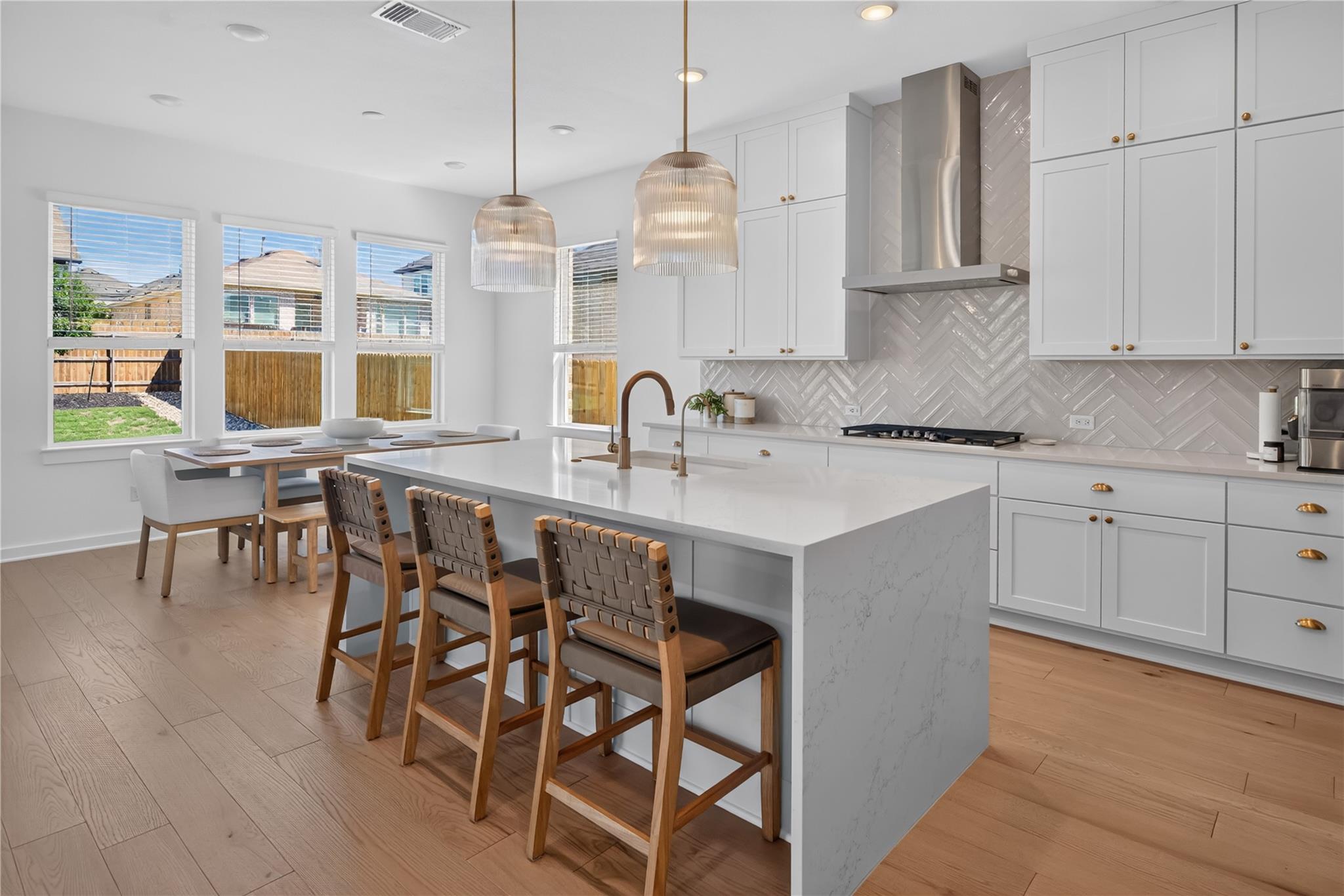444 Darley Oak DR