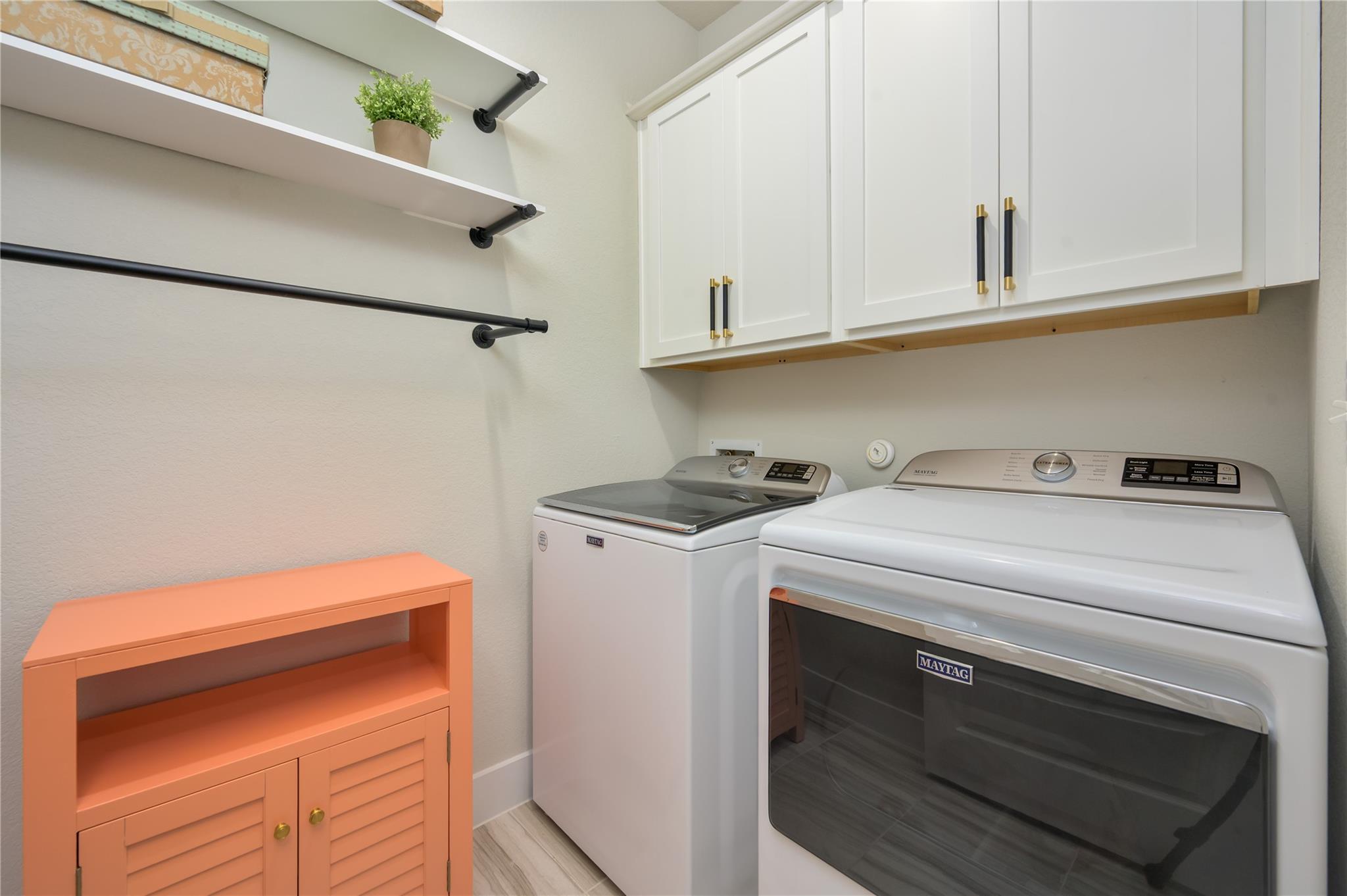 142 Volterra LN