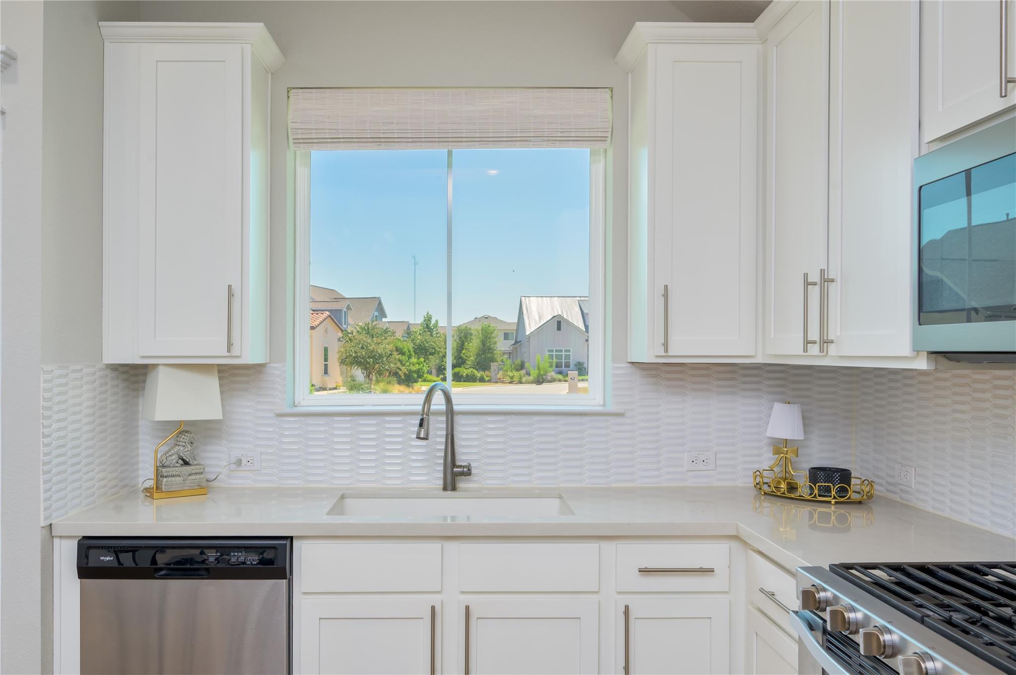 142 Volterra LN