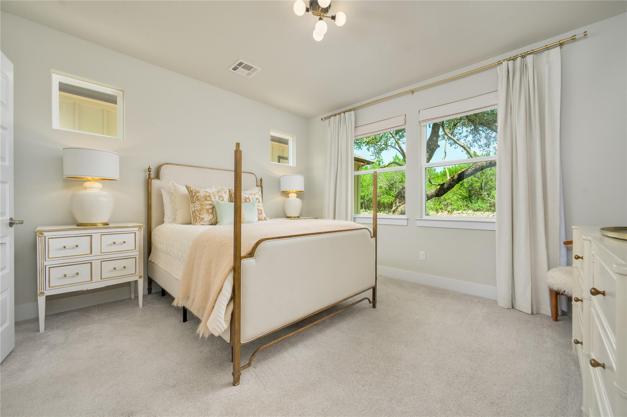 142 Volterra LN