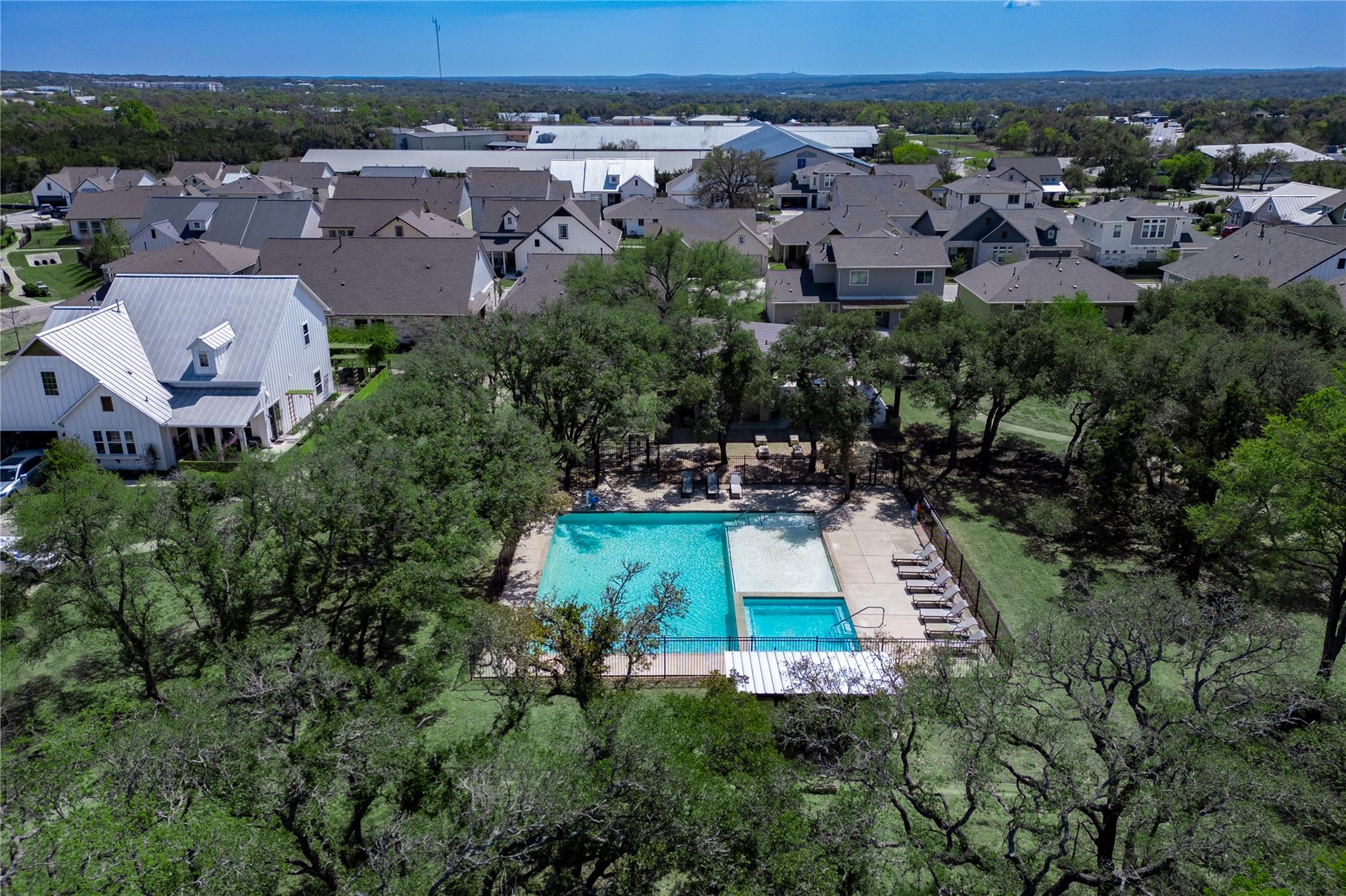 142 Volterra LN