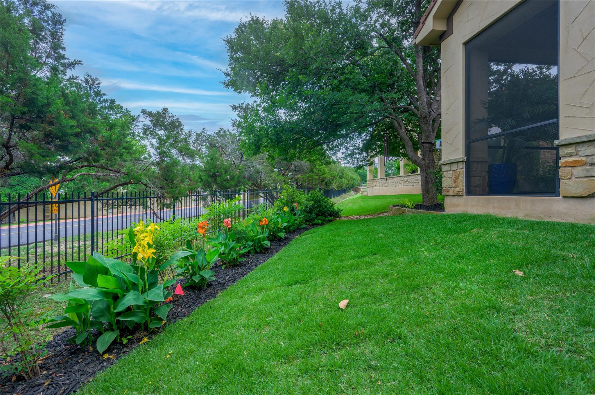 22 Borello DR