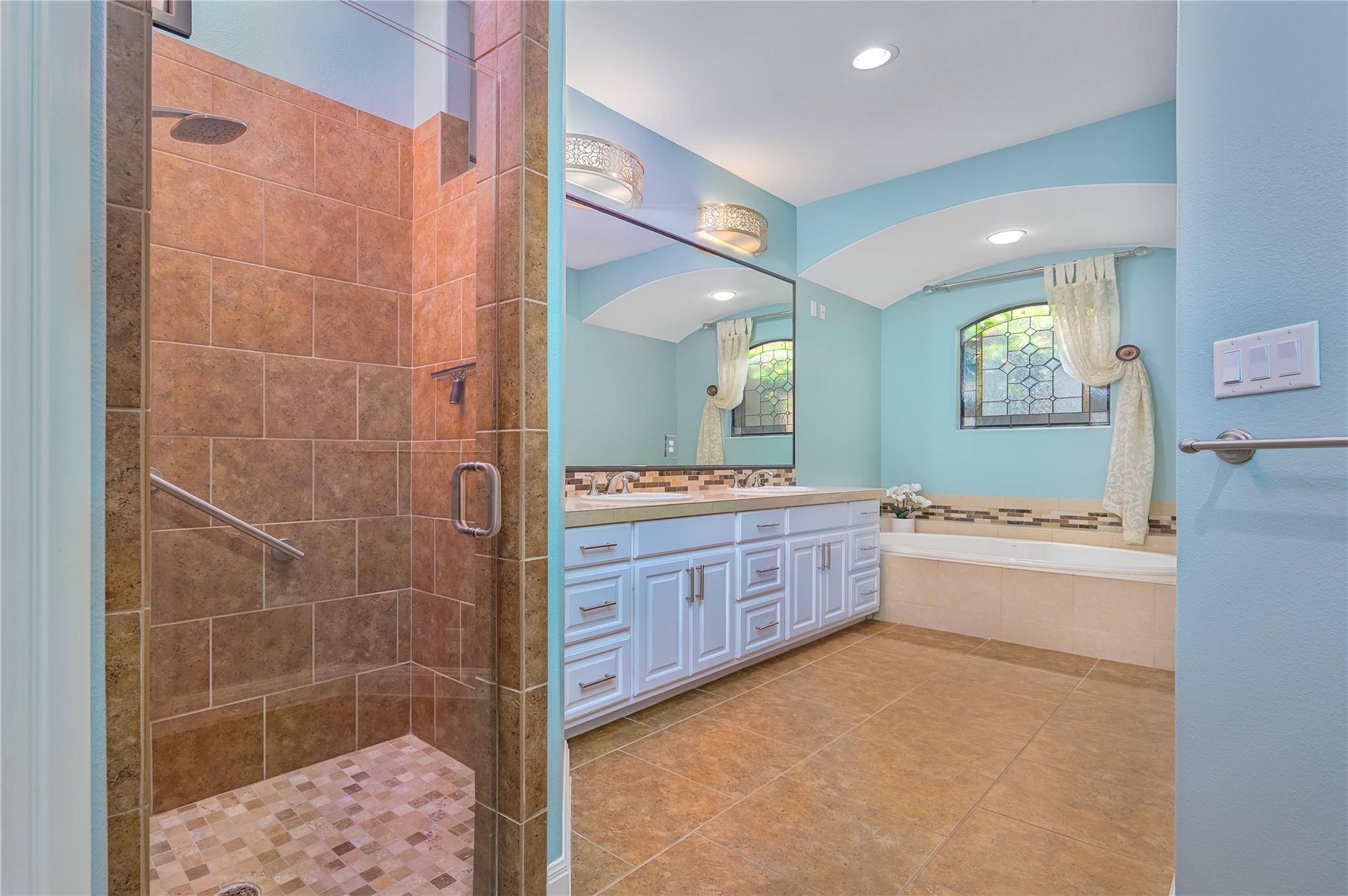 22 Borello DR
