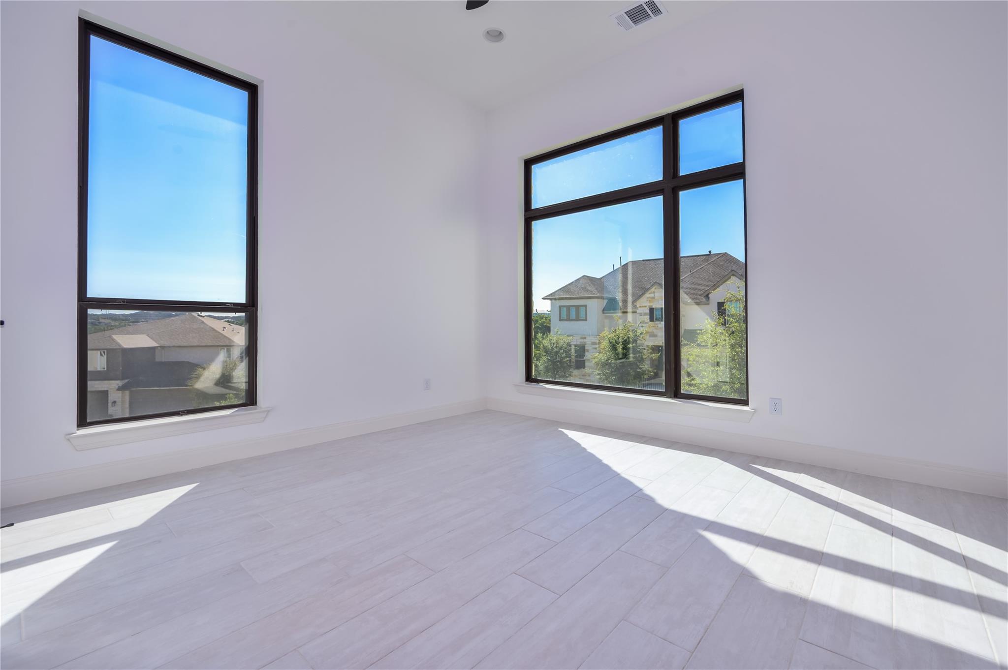 19408 Summit Glory TRL