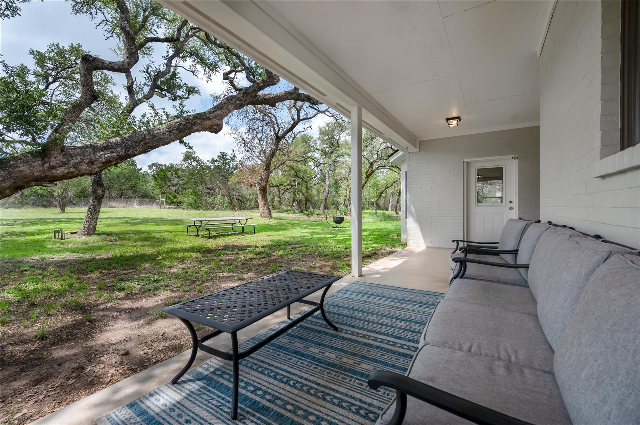 330 Live Oak Hills CT