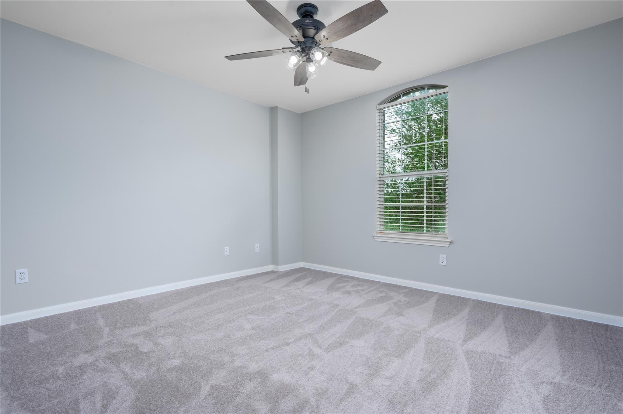 22121 Rose Grass LN