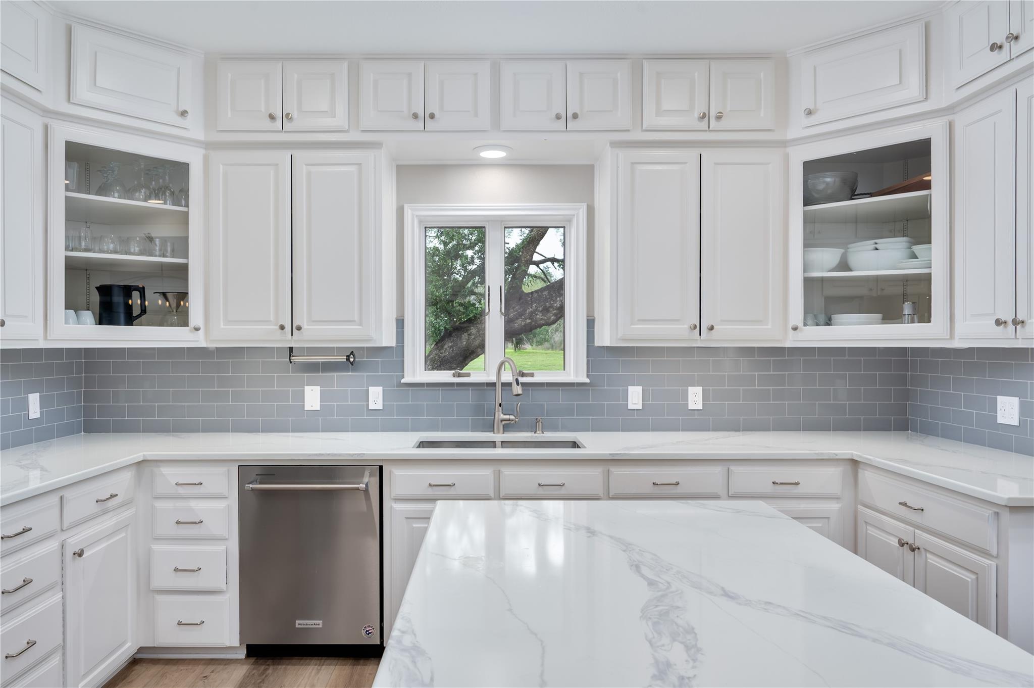330 Live Oak Hills CT