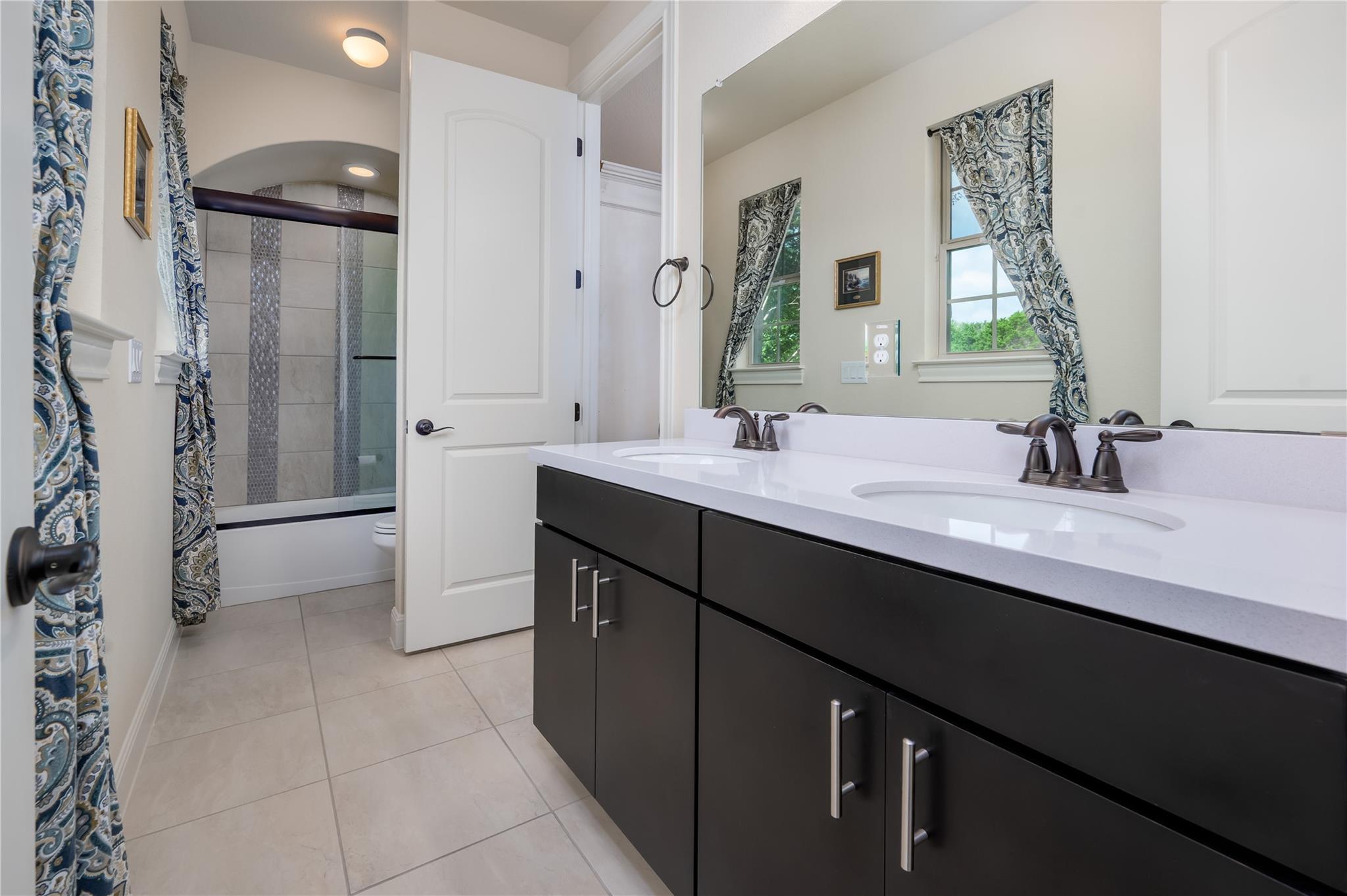 5129 Diamante DR