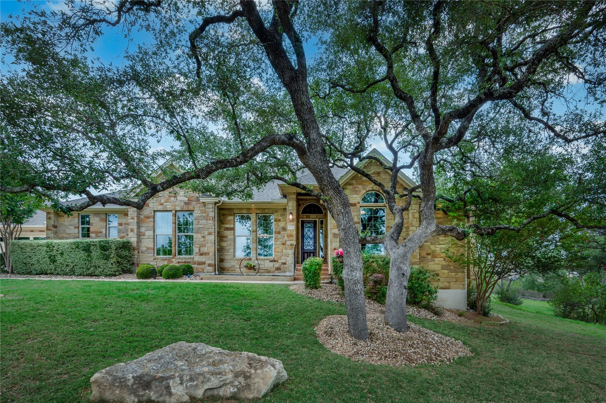 5129 Diamante DR