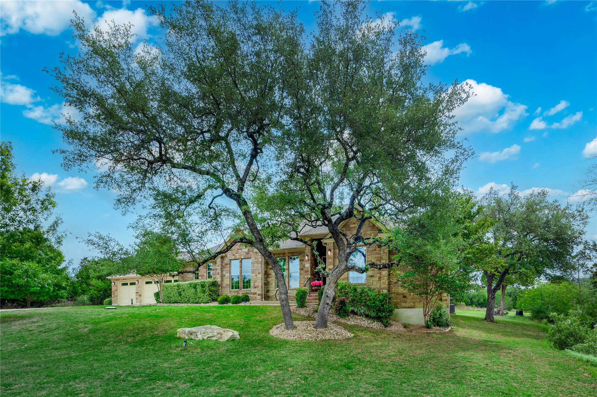 5129 Diamante DR