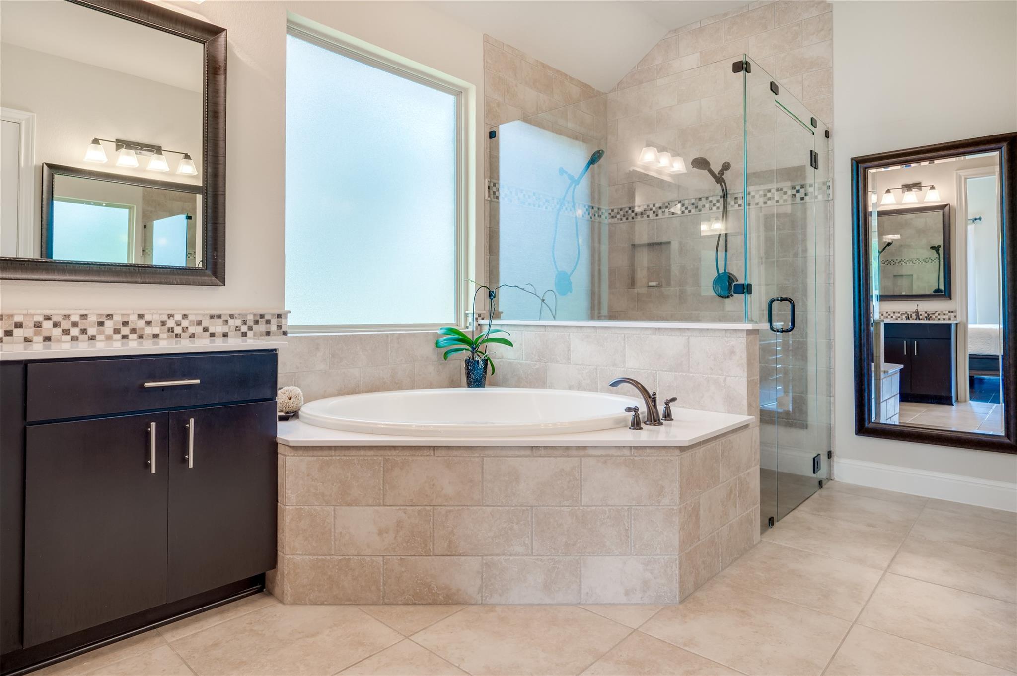 5129 Diamante DR