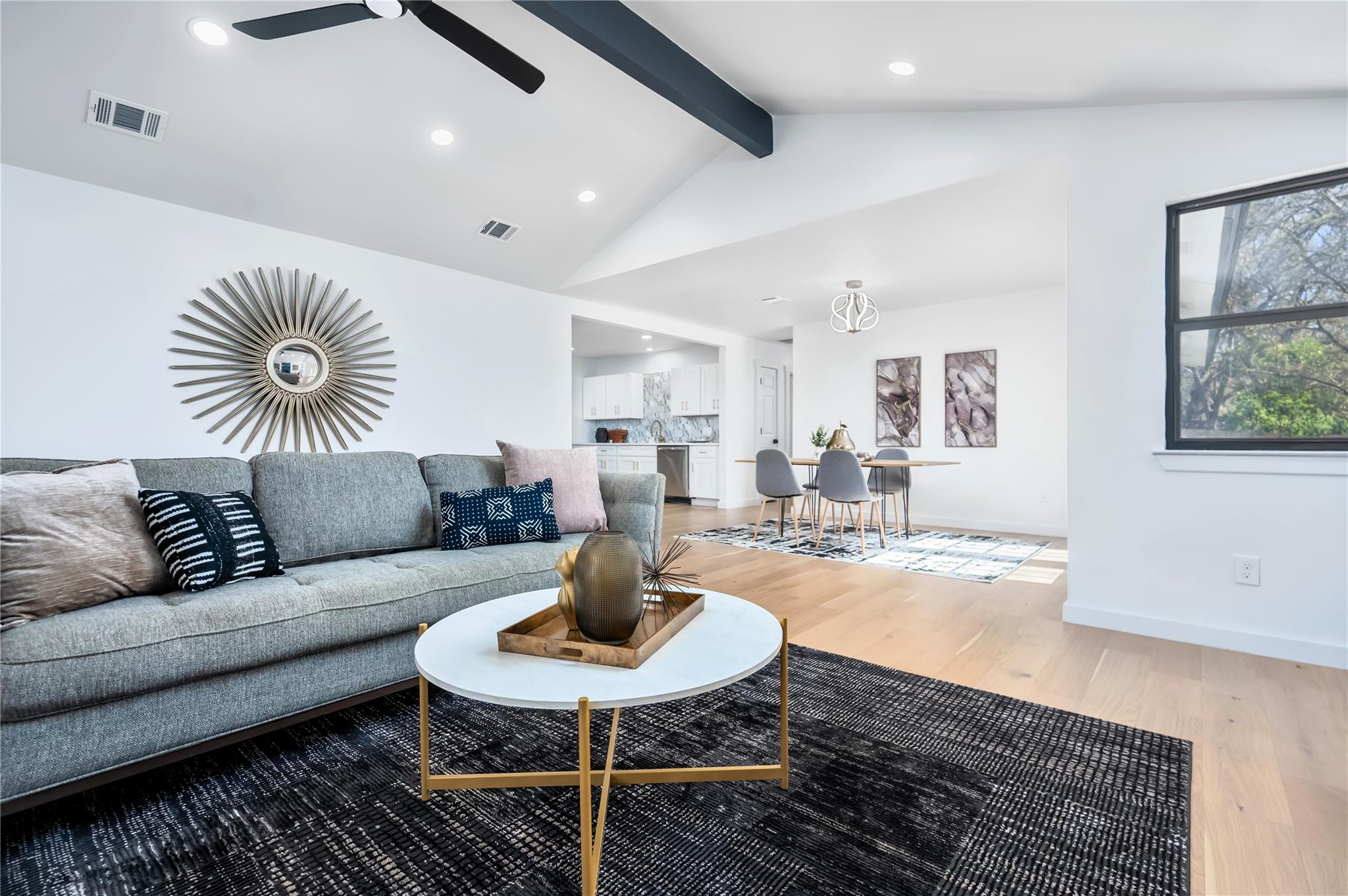 7803 Manassas DR
