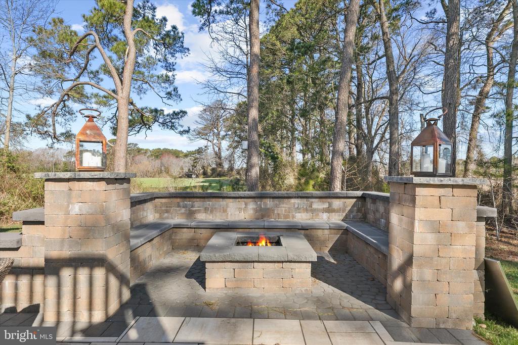 33889 GREENSOME COURT