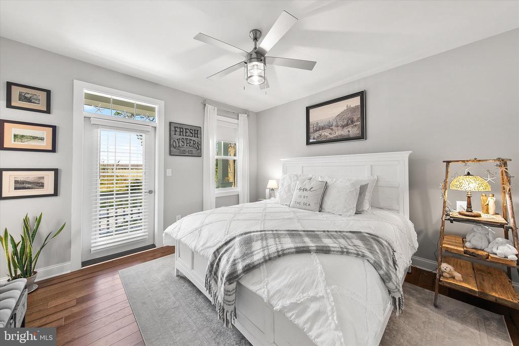 33889 GREENSOME COURT