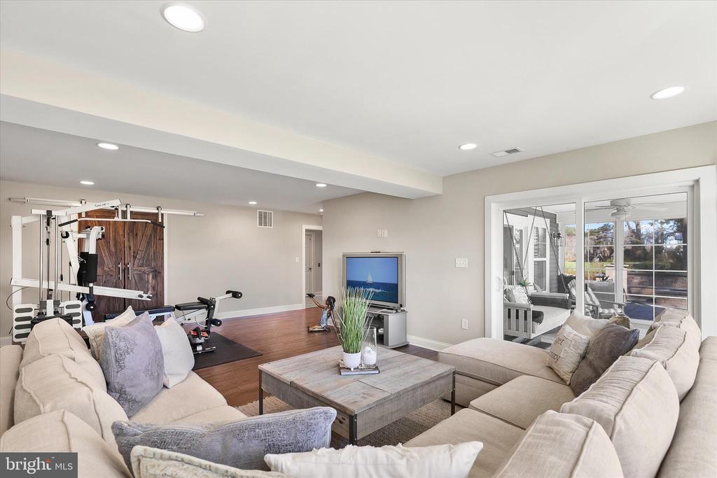 33889 GREENSOME COURT