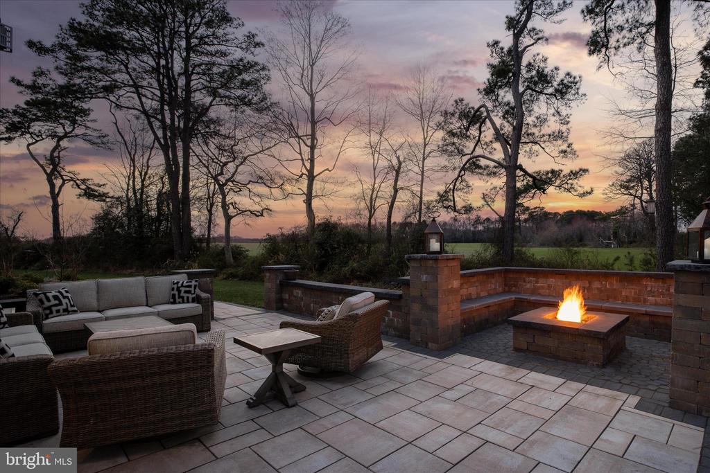 33889 GREENSOME COURT