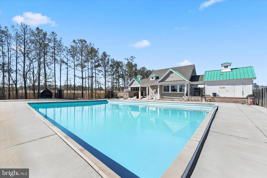 33889 GREENSOME COURT