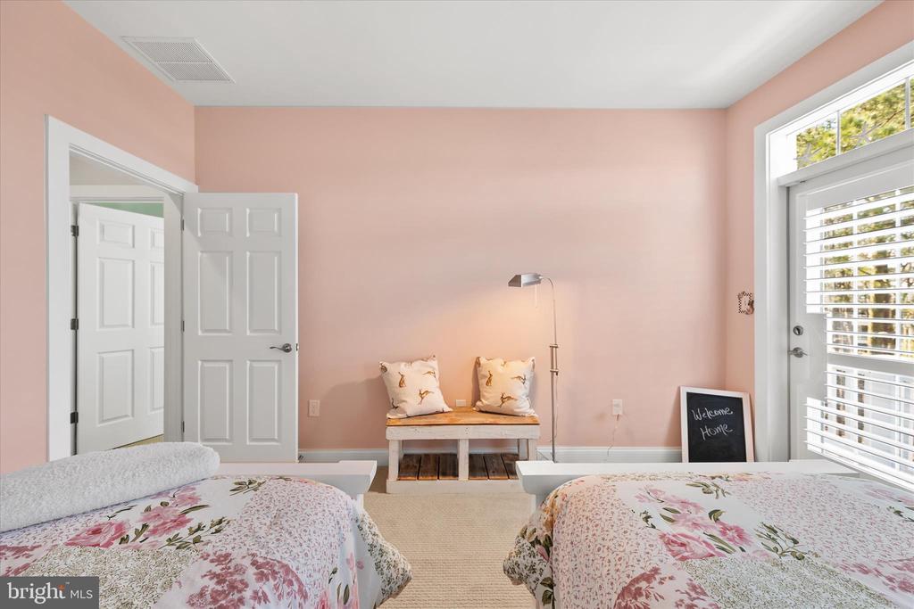 33889 GREENSOME COURT