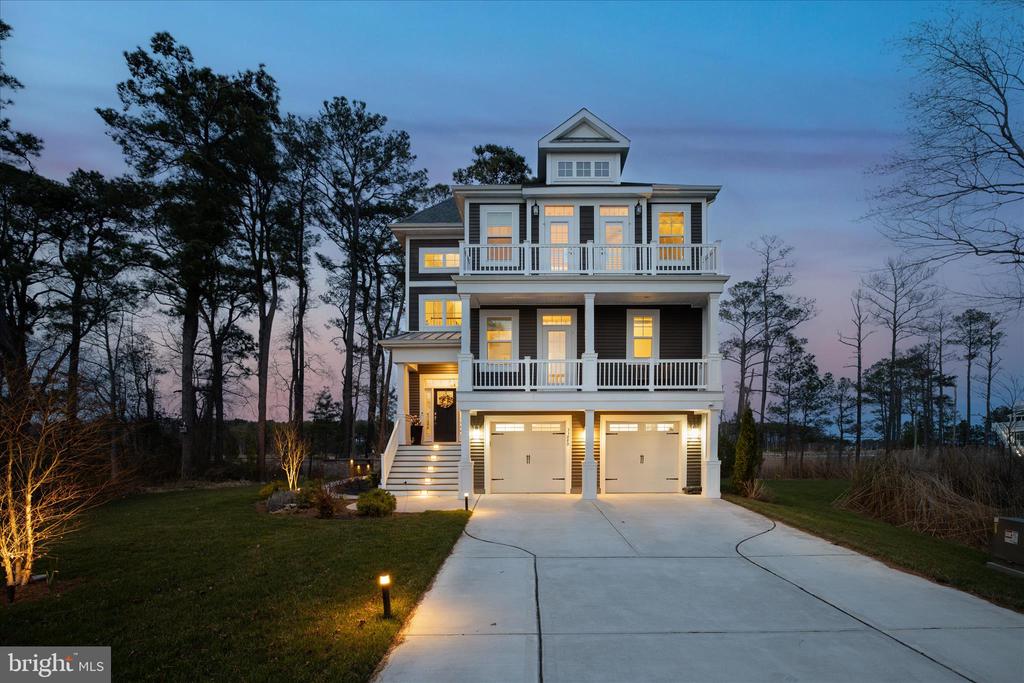 33889 GREENSOME COURT