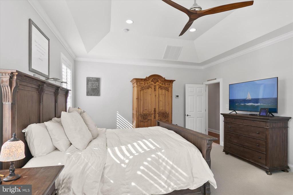 33889 GREENSOME COURT