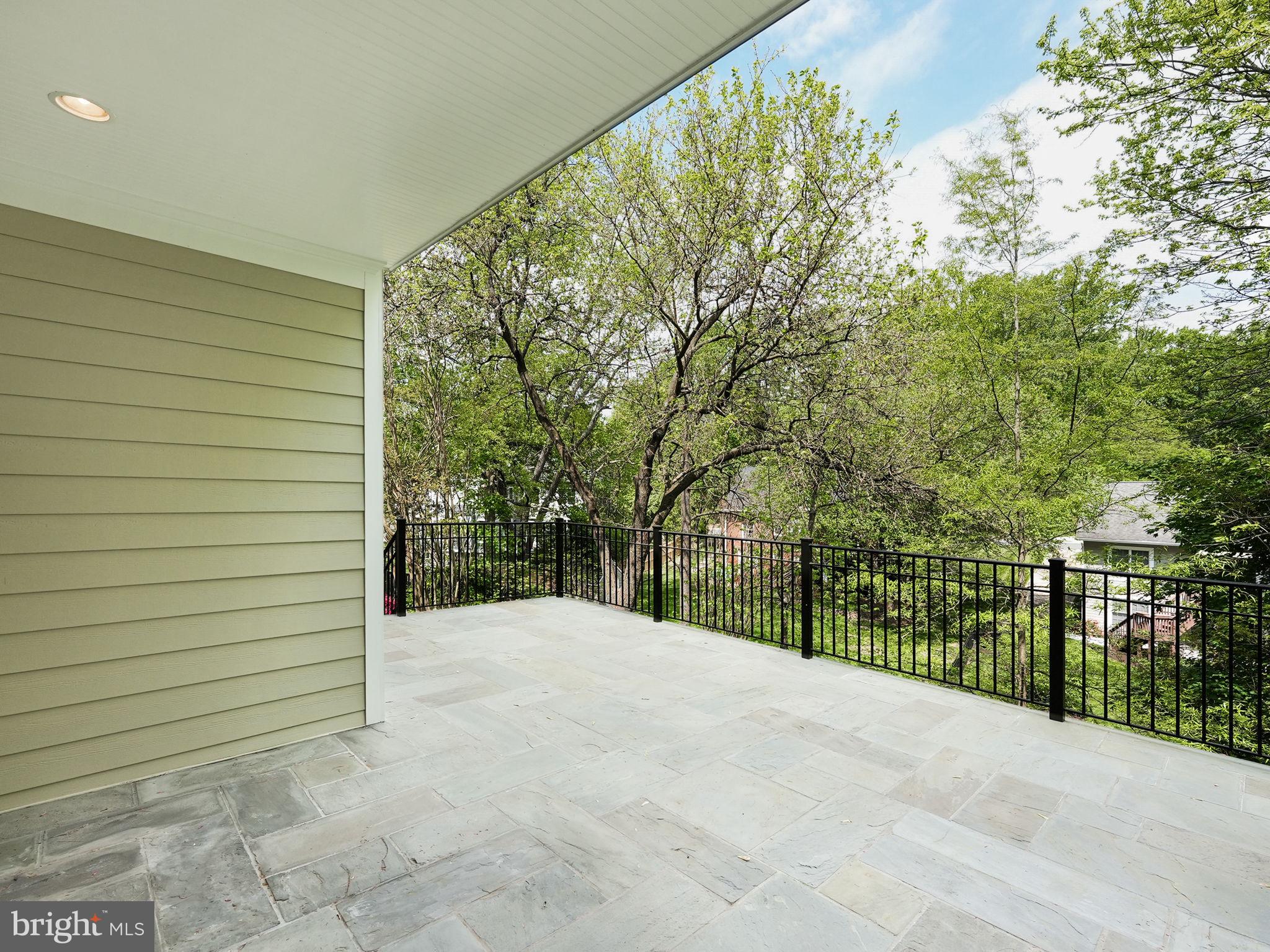 5605 35th Rd N