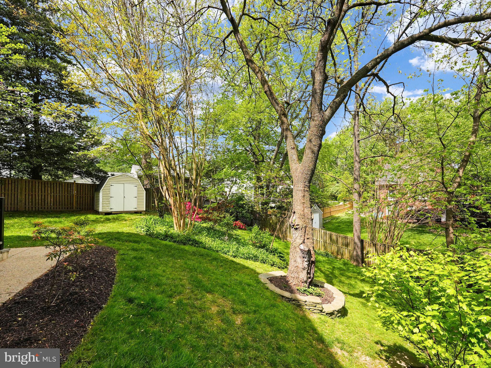 5605 35th Rd N