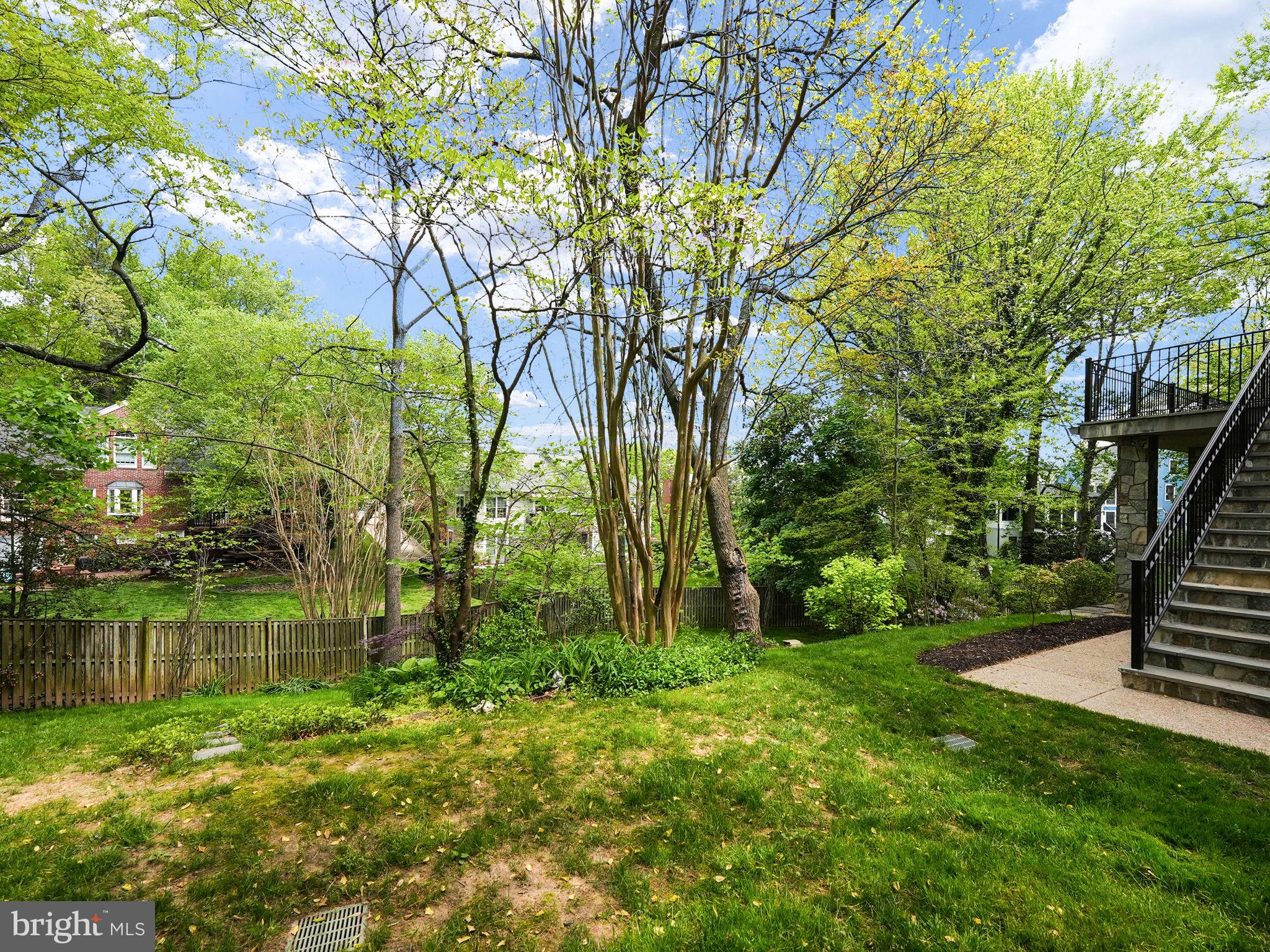 5605 35th Rd N