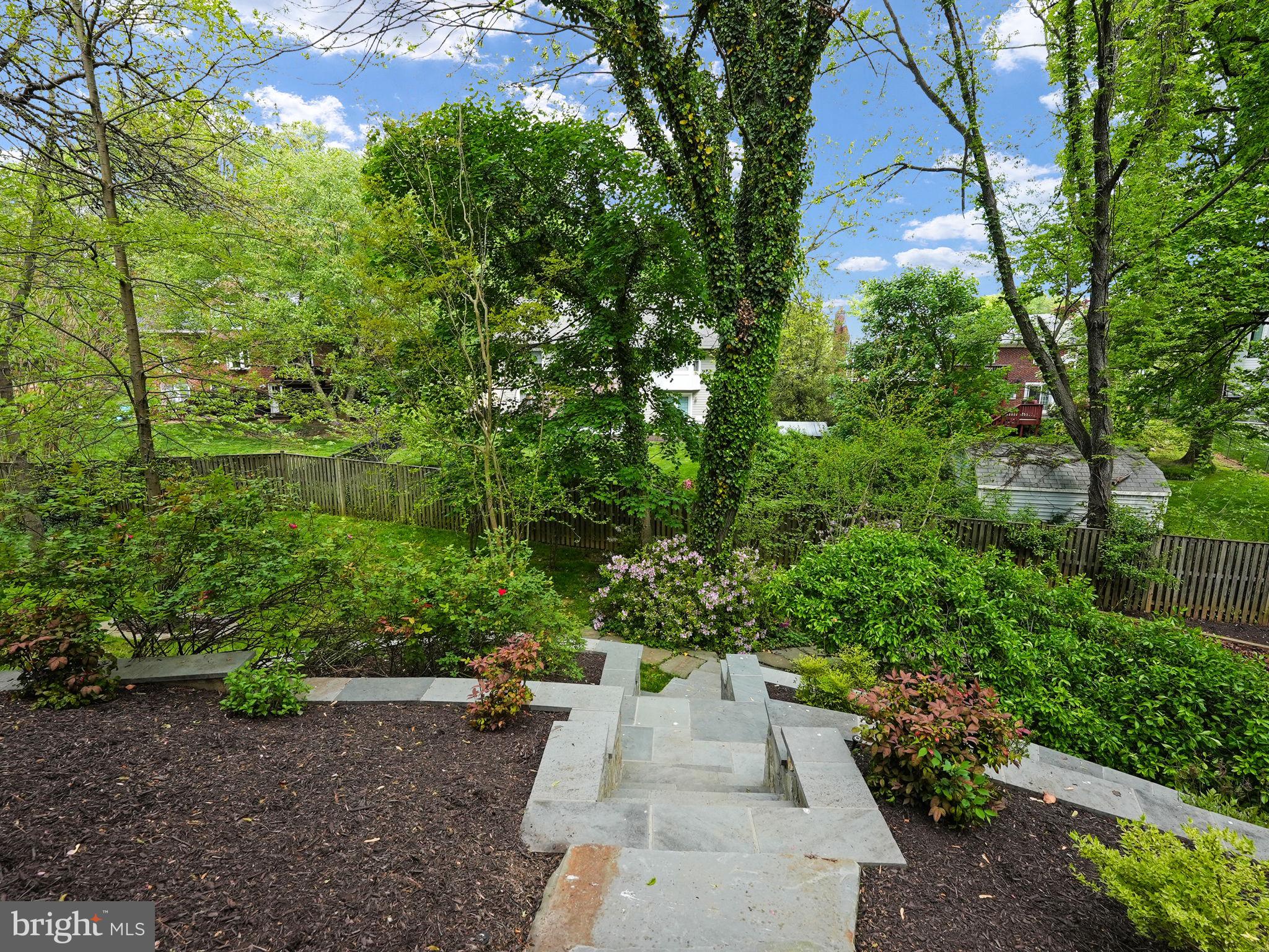 5605 35th Rd N